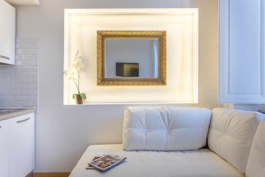 Townhouse By The Spanish Steps Рим Номер фото